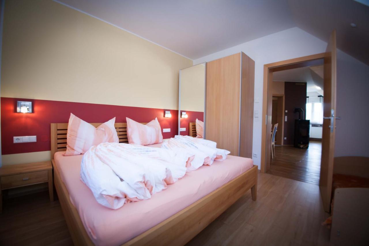 Weinbau Pronegg Vlg. Krainz Apartment ลอยช์ชาค ภายนอก รูปภาพ